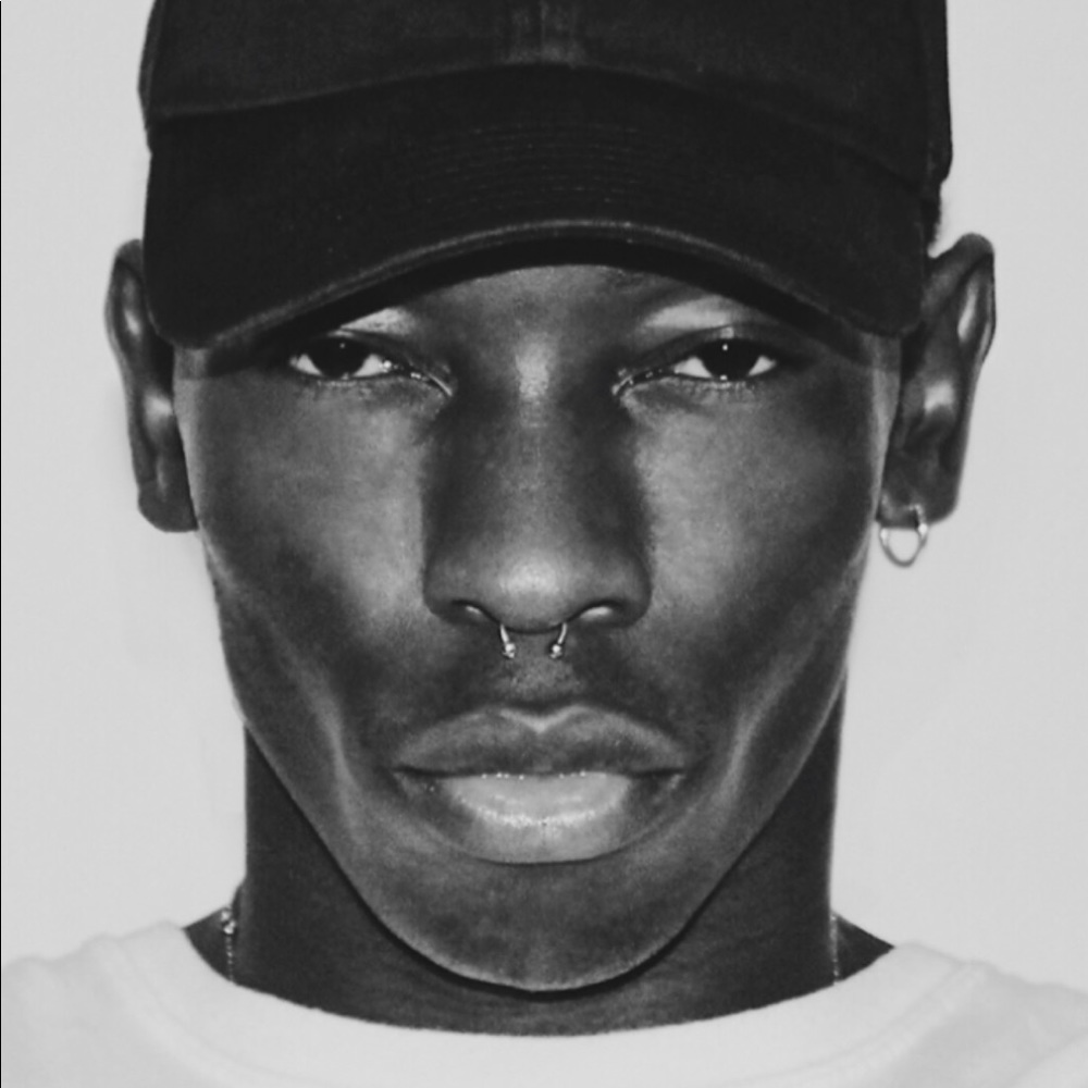 Meet your Posher, Akin